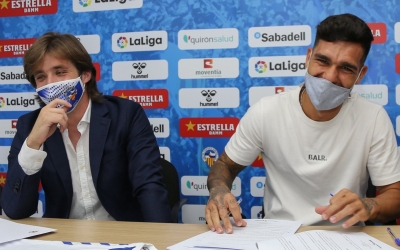 Manzanera i Araújo, el dia de la signatura del contracte | CES